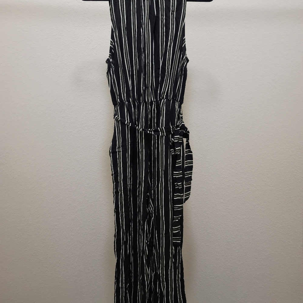 White and black romper (long)